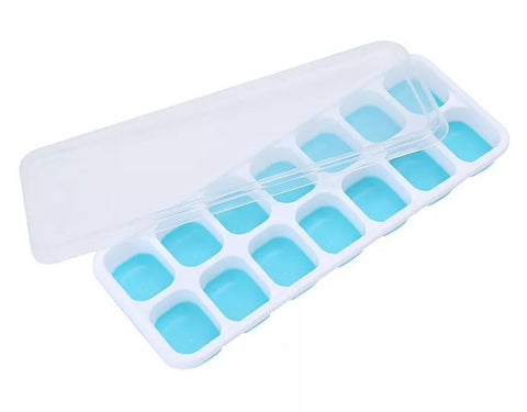 Eiswürfelform Frozen mit Deckel aus Silikon